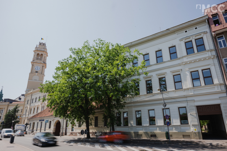 online_watermark_2025_06_04_MCC közpönt_DNG.jpg